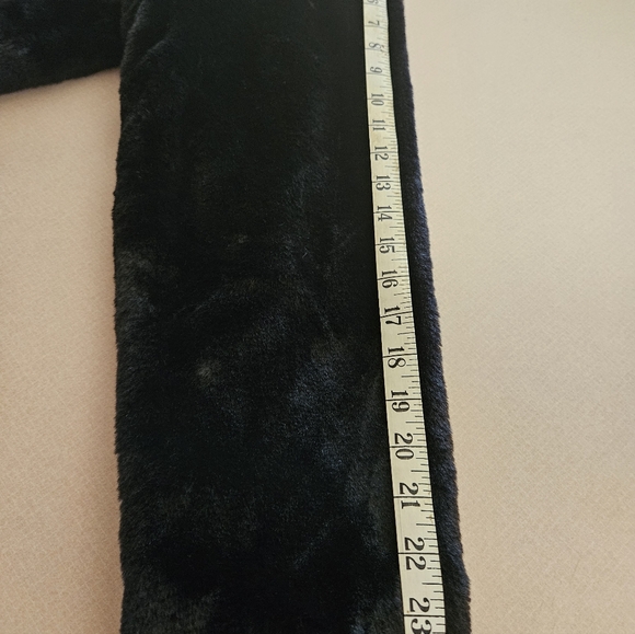 Luxurious Black Faux Fur Teddy Bear Coat - Picture 13 of 13